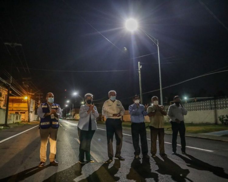 ENTREGA DE ALUMBRADO (3)