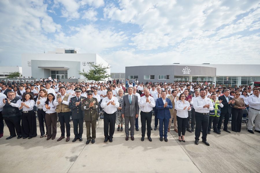 018B2EE6-629C-43E4-BD82-068A41F593D9