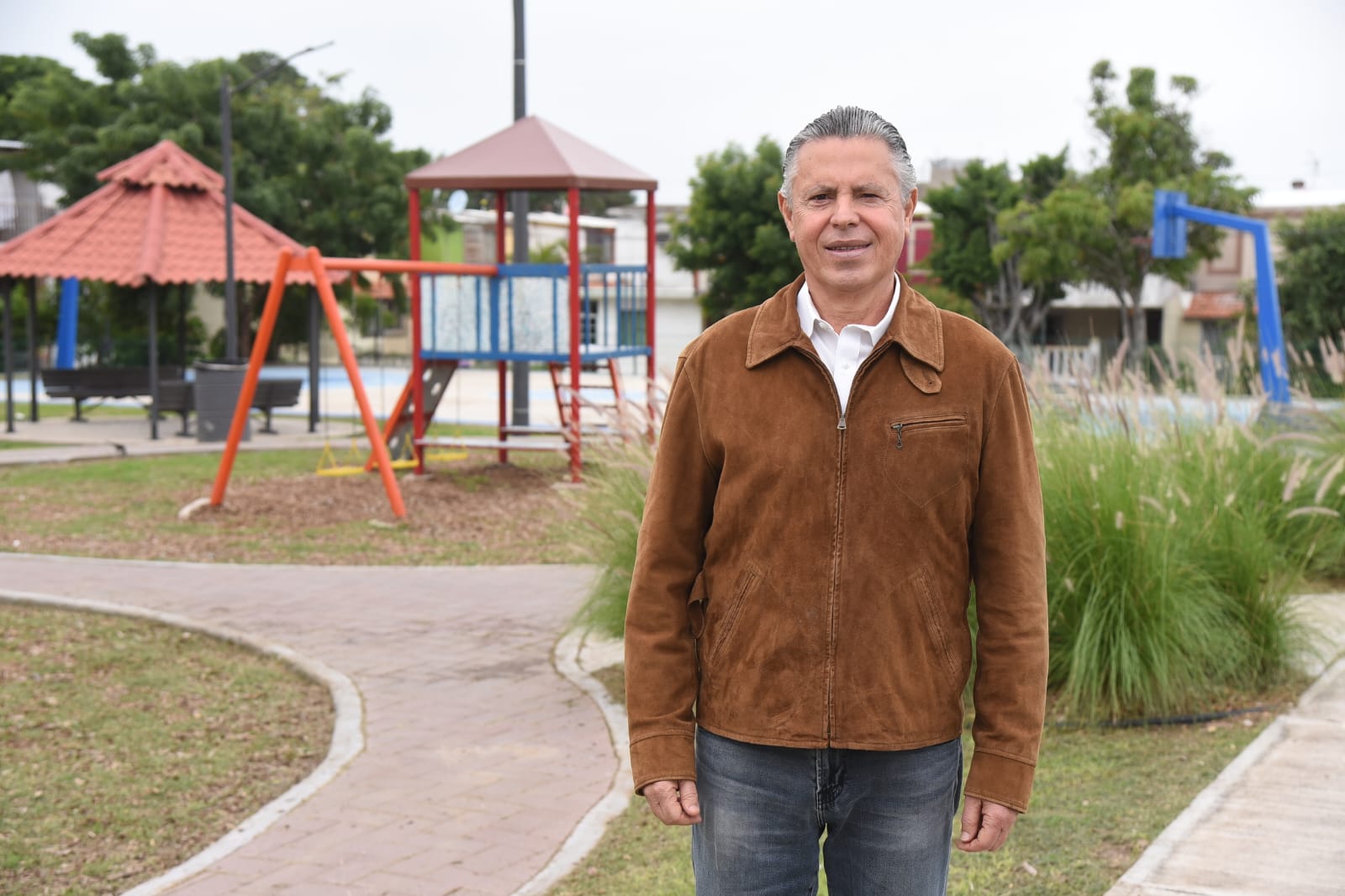 2512d44f-c01c-4f51-a255-b288580039de