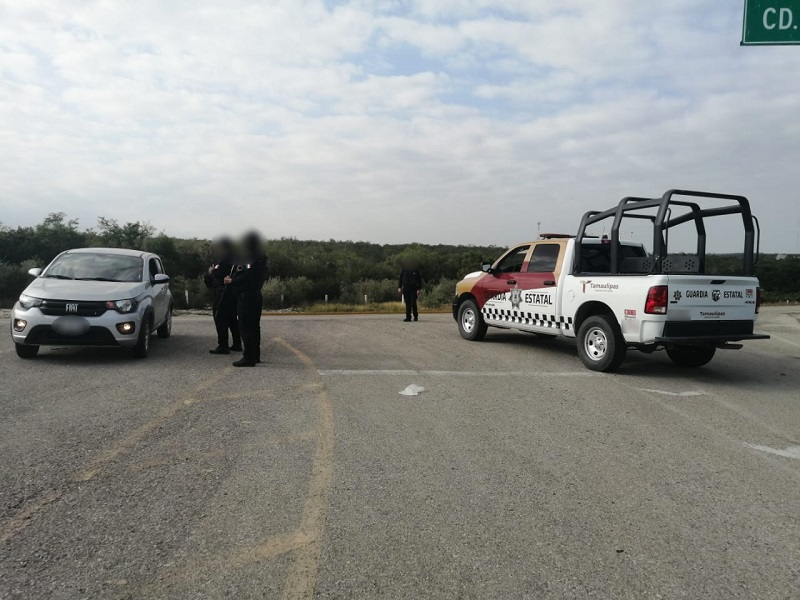 Guardia-Estatal-da-una-bienvenida-segura-a-paisanos-que-transitan-por-Tamaulipas-4