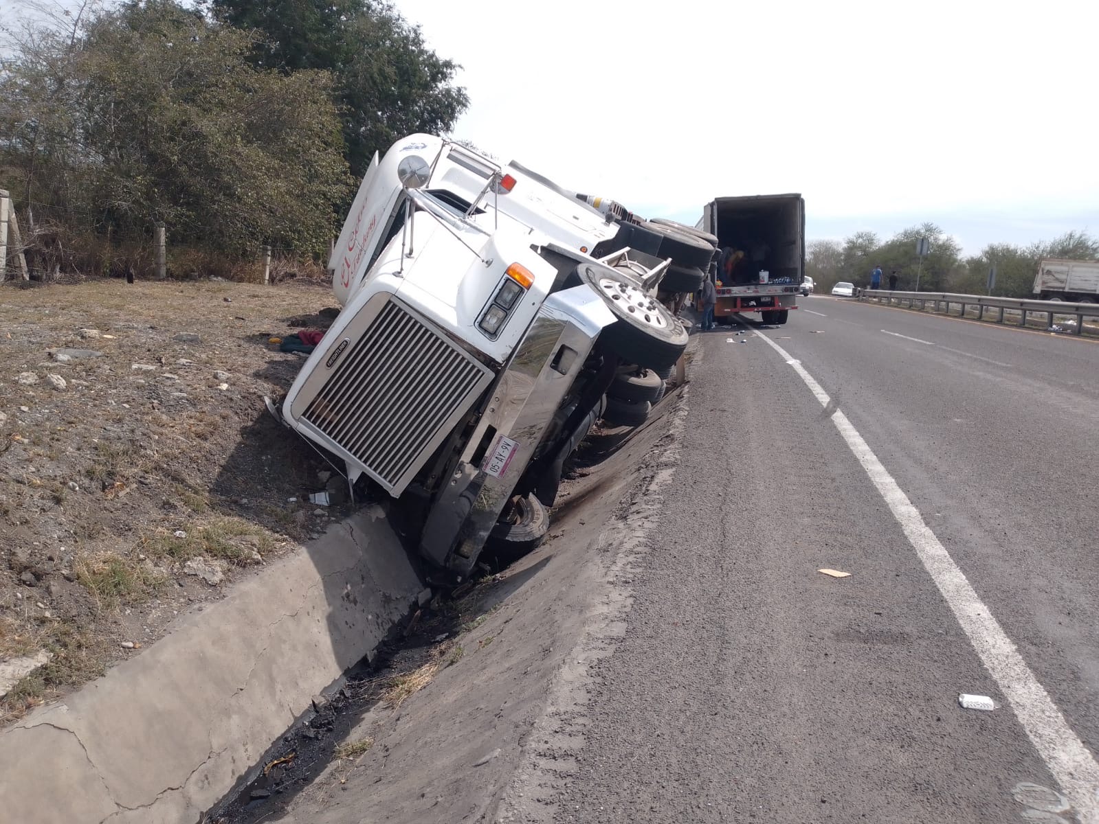 e3e84606-f9b7-4a2d-b7f4-64df6eaa6c2b